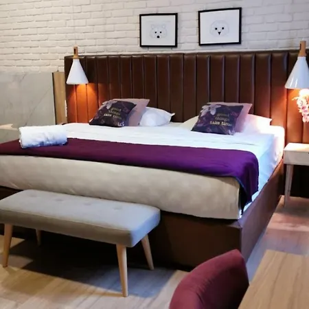 Boutique St Georgije Hotel