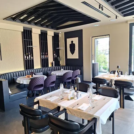 Boutique St Georgije Hotel