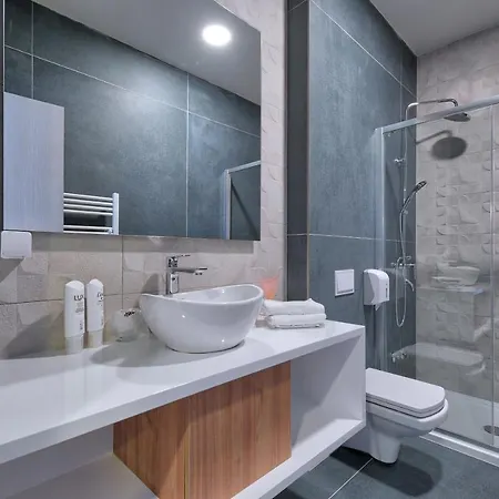 Boutique St Georgije Hotel 4*