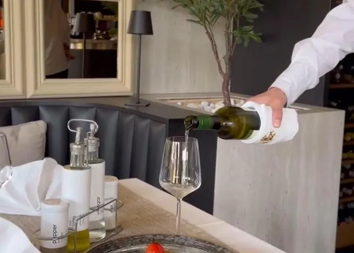 Boutique St Georgije 4*